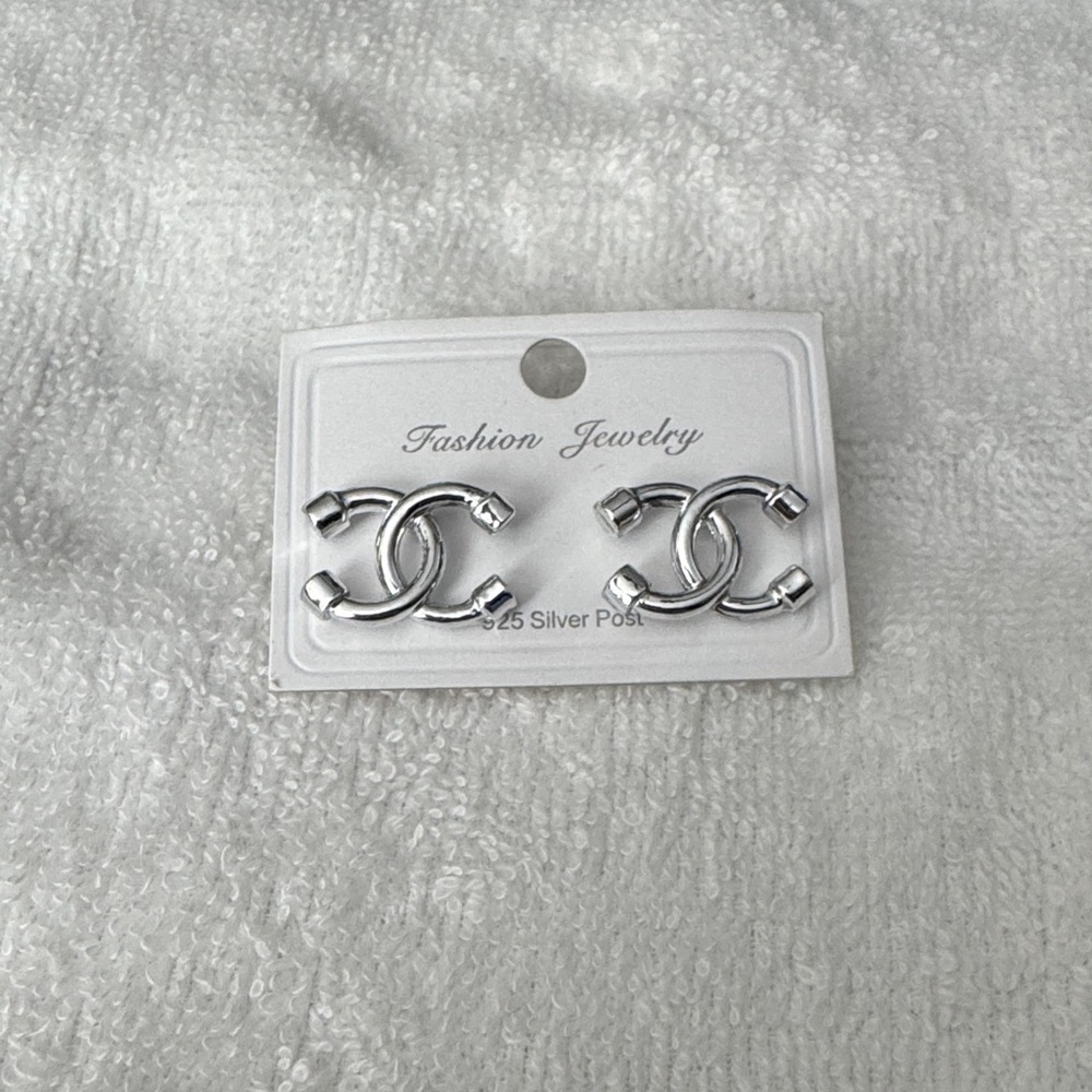 Silver Fashion Jewelry Earrings